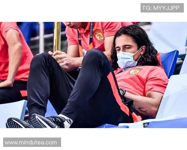 多哈萨德与德黑兰独的激烈对决引发球迷热议与期待